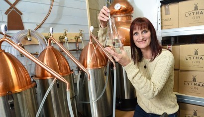 Sandgrown Ventures Founder Sara Dewhurst fermenting Banner top