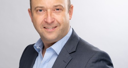 Alasdair Croft   MD