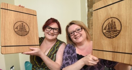 l_r_victoria_and_louise_lawson_of_bough_to_beauty_bespoke__002____web 2