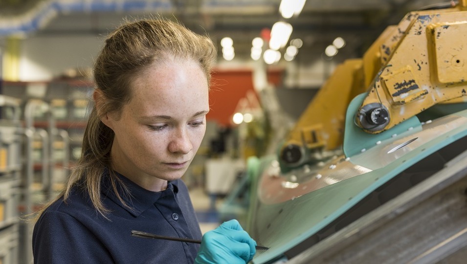 F 35 production at BAE Systems Samlesbury landscape 002 WEB